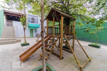 Casa à venda com 400m², 3 quartos e 2 vagasQuintal