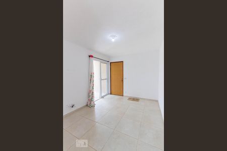 Sala de apartamento para alugar com 2 quartos, 50m² em Jardim Ísis, Cotia