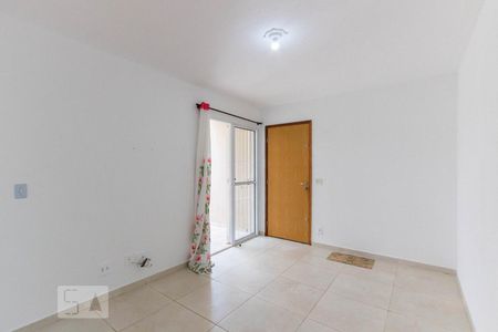 Sala de apartamento para alugar com 2 quartos, 50m² em Jardim Ísis, Cotia