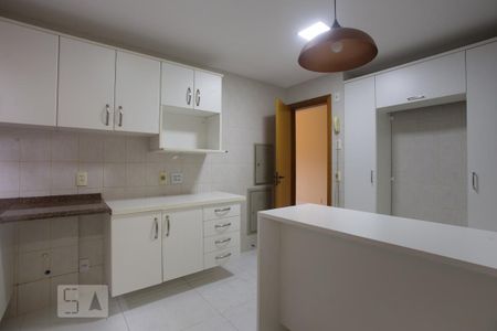Casa de condomínio para alugar com 160m², 3 quartos e 2 vagasCozinha