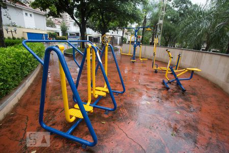 Casa de condomínio para alugar com 160m², 3 quartos e 2 vagasÁrea comum - academia externa