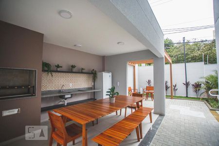 Apartamento à venda com 35m², 2 quartos e sem vagaÁrea comum - Churrasqueira