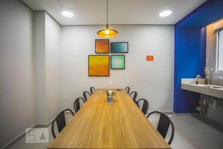 Apartamento à venda com 35m², 2 quartos e sem vagaÁrea comum - Lavanderia coletiva