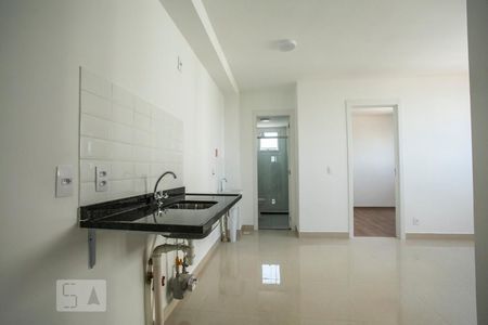 Sala / Cozinha de apartamento à venda com 2 quartos, 35m² em Vila Guarani (z Sul), São Paulo