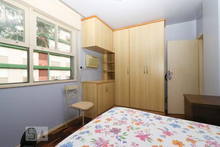 Quarto 1 de apartamento para alugar com 2 quartos, 74m² em Petrópolis, Porto Alegre