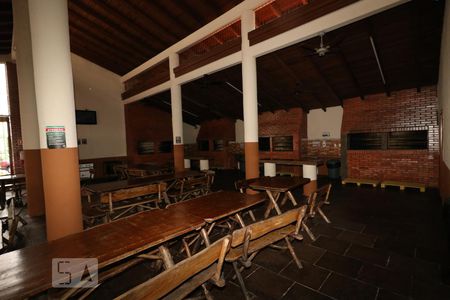 Apartamento para alugar com 74m², 2 quartos e 1 vagaÁrea comum - Churrasqueira