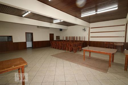 Apartamento para alugar com 74m², 2 quartos e 1 vagaÁrea comum - Salão de festas