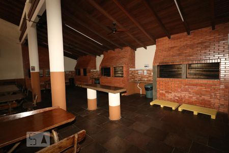 Apartamento para alugar com 74m², 2 quartos e 1 vagaÁrea comum - Churrasqueira