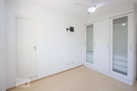 Suíte  de apartamento à venda com 2 quartos, 71m² em Cidade Monções, São Paulo