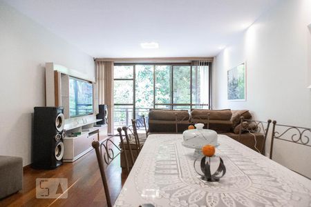 Apartamento à venda com 150m², 4 quartos e 2 vagasSala