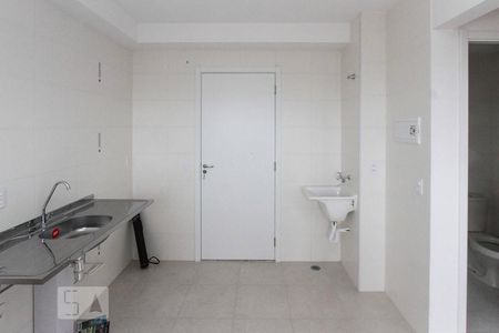 Cozinha de apartamento para alugar com 2 quartos, 33m² em Jardim Planalto, São Paulo
