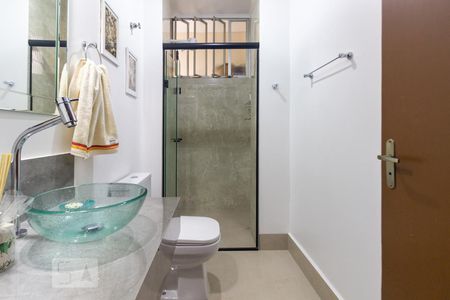 Apartamento à venda com 157m², 4 quartos e 1 vagaBanheiro da suíte