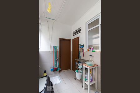 Apartamento à venda com 157m², 4 quartos e 1 vagaÁrea de serviço