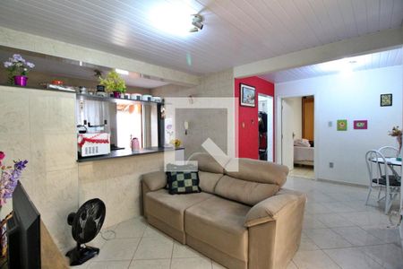 Casa à venda com 180m², 3 quartos e 6 vagasSala (fundos)