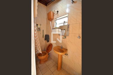 Casa à venda com 180m², 3 quartos e 6 vagasBanheiro Área gourmet