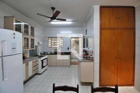 Casa à venda com 180m², 3 quartos e 6 vagasCozinha