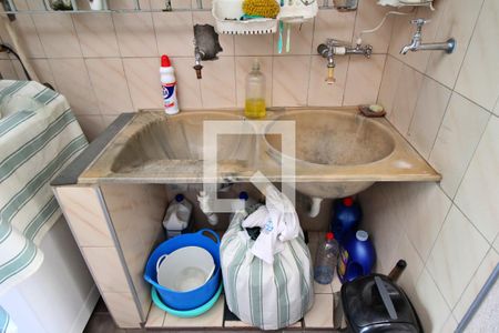 Casa à venda com 180m², 3 quartos e 6 vagasÁrea de serviço - Tanque