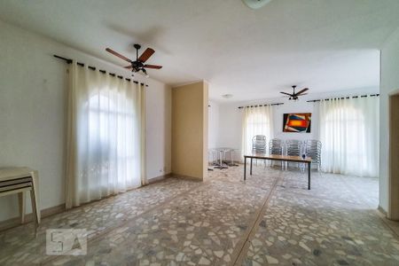 Apartamento para alugar com 49m², 2 quartos e 1 vagaÁrea comum - Salão de festas