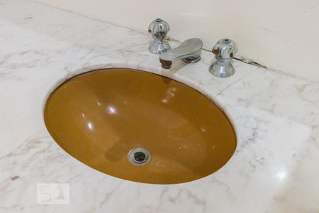 Apartamento para alugar com 140m², 3 quartos e 1 vaga Apartamento para alugar com 140m², 3 quartos e 1 vagaBanheiro da Suíte 1 Pia