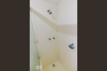 Apartamento para alugar com 140m², 3 quartos e 1 vaga Apartamento para alugar com 140m², 3 quartos e 1 vagaBanheiro da Suíte 1 Chuveiro