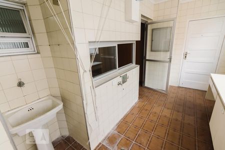 Apartamento para alugar com 140m², 3 quartos e 1 vaga Apartamento para alugar com 140m², 3 quartos e 1 vagaLavanderia