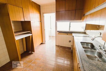 Apartamento para alugar com 140m², 3 quartos e 1 vaga Apartamento para alugar com 140m², 3 quartos e 1 vagaCozinha