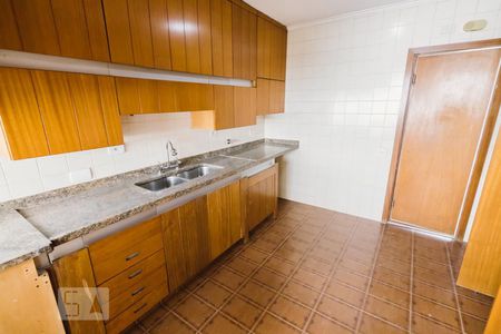Apartamento para alugar com 140m², 3 quartos e 1 vaga Apartamento para alugar com 140m², 3 quartos e 1 vagaCozinha