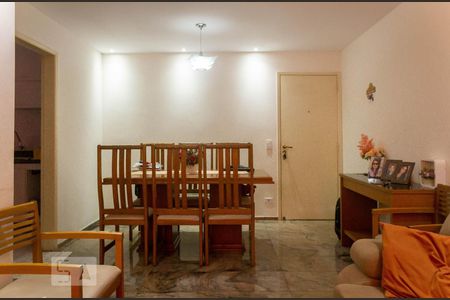 Sala de apartamento para alugar com 2 quartos, 63m² em Vila Erna, São Paulo