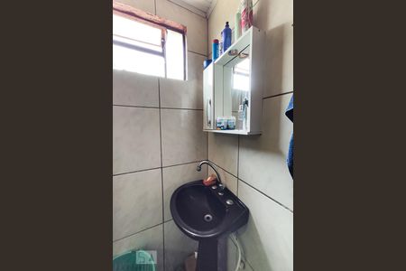 Casa à venda com 120m², 4 quartos e 2 vagas Casa à venda com 120m², 4 quartos e 2 vagasBanheiro