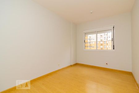 Quarto 1 de apartamento para alugar com 2 quartos, 70m² em Partenon, Porto Alegre
