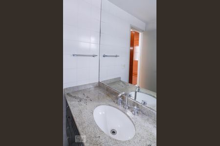 Apartamento à venda com 68m², 2 quartos e 2 vagas Apartamento à venda com 68m², 2 quartos e 2 vagasv