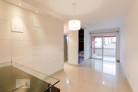 Apartamento à venda com 68m², 2 quartos e 2 vagas Apartamento à venda com 68m², 2 quartos e 2 vagasSala