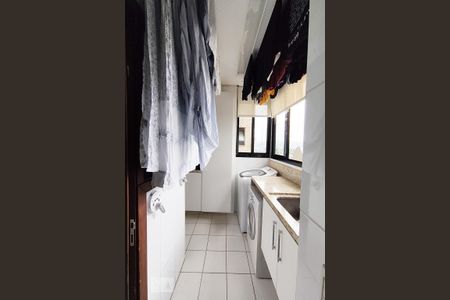 Apartamento à venda com 132m², 3 quartos e 3 vagas Apartamento à venda com 132m², 3 quartos e 3 vagasÁrea de Serviço