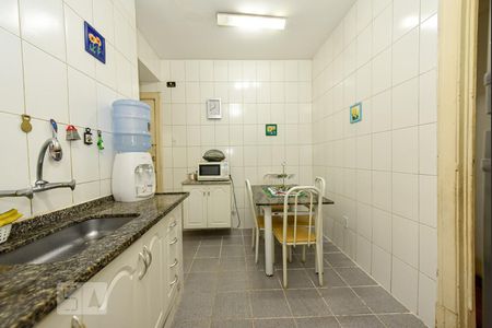 Apartamento à venda com 158m², 3 quartos e sem vagaCozinha
