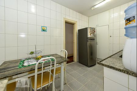 Apartamento à venda com 158m², 3 quartos e sem vagaCozinha