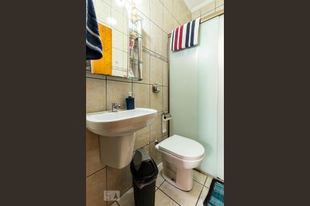 Casa à venda com 300m², 3 quartos e 4 vagas Casa à venda com 300m², 3 quartos e 4 vagasBanheiro