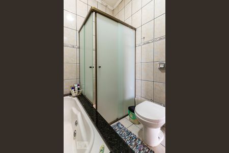 Casa à venda com 300m², 3 quartos e 4 vagas Casa à venda com 300m², 3 quartos e 4 vagasBanheiro suíte