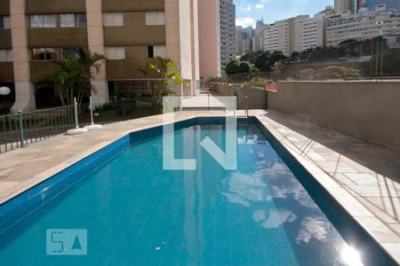 Apartamento à venda com 45m², 1 quarto e 1 vagaÁrea comum - Piscina
