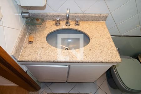 Banheiro de apartamento para alugar com 1 quarto, 45m² em Bela Vista, São Paulo