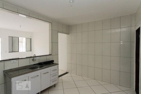 Cozinha de casa para alugar com 3 quartos, 80m² em Jardim Adutora, São Paulo