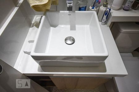 Apartamento para alugar com 66m², 3 quartos e 2 vagasPia do banheiro