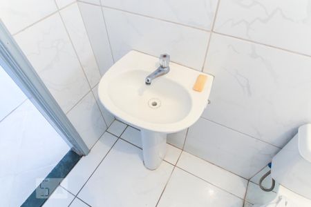 Banheiro de casa para alugar com 1 quarto, 80m² em Jardim Ismênia, São José dos Campos