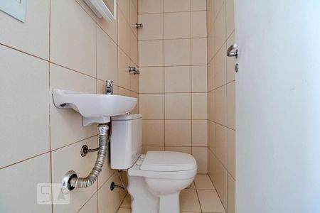Apartamento para alugar com 85m², 2 quartos e 2 vagasBanheiro de Serviço