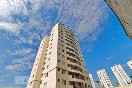 Apartamento para alugar com 85m², 2 quartos e 2 vagasFachada