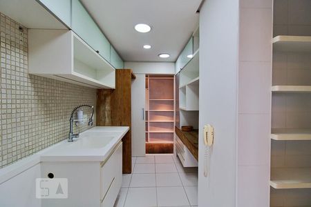 Apartamento para alugar com 85m², 2 quartos e 2 vagasCozinha