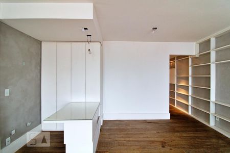 Sala de apartamento para alugar com 2 quartos, 85m² em Real Parque, São Paulo