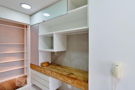 Apartamento para alugar com 85m², 2 quartos e 2 vagasCozinha