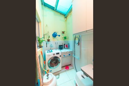 Casa de condomínio à venda com 60m², 2 quartos e 1 vaga Casa de condomínio à venda com 60m², 2 quartos e 1 vagaÁrea de Serviço