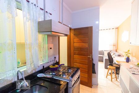 Casa de condomínio à venda com 60m², 2 quartos e 1 vaga Casa de condomínio à venda com 60m², 2 quartos e 1 vagaCozinha