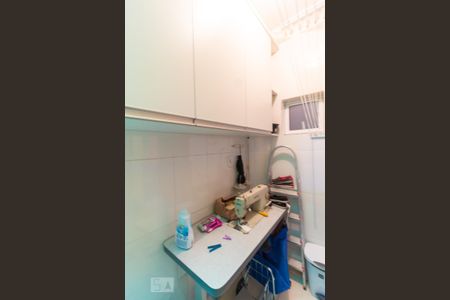 Casa de condomínio à venda com 60m², 2 quartos e 1 vaga Casa de condomínio à venda com 60m², 2 quartos e 1 vagaÁrea de Serviço